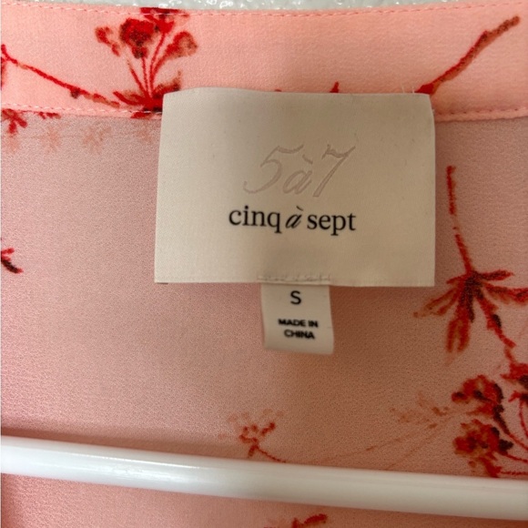 Cinq A Sept Jennings Floral Pintuck Button-Front Top S - Picture 5 of 7